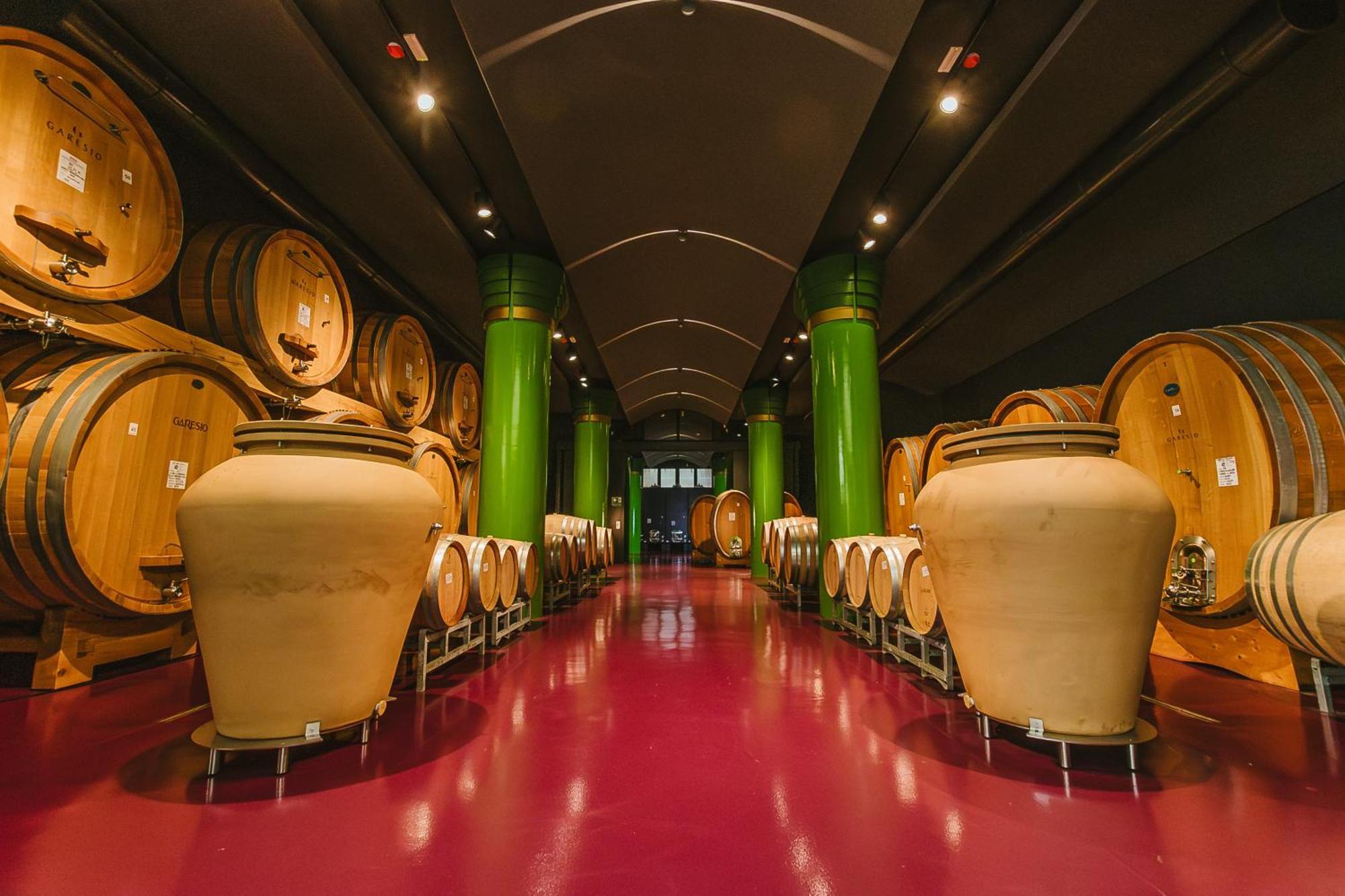 Garesio Wine Resort Серралунга-д'Альба Экстерьер фото