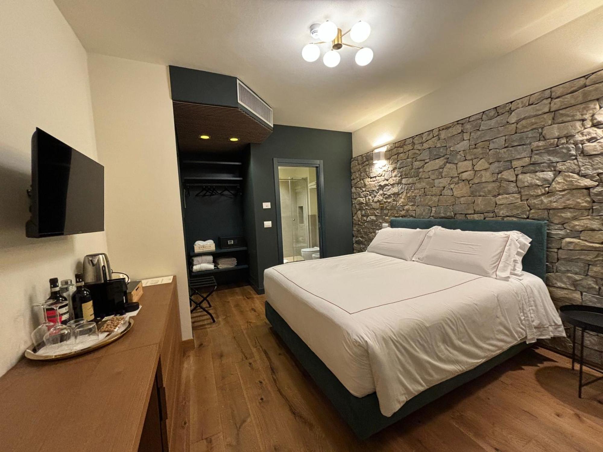 Garesio Wine Resort Серралунга-д'Альба Экстерьер фото